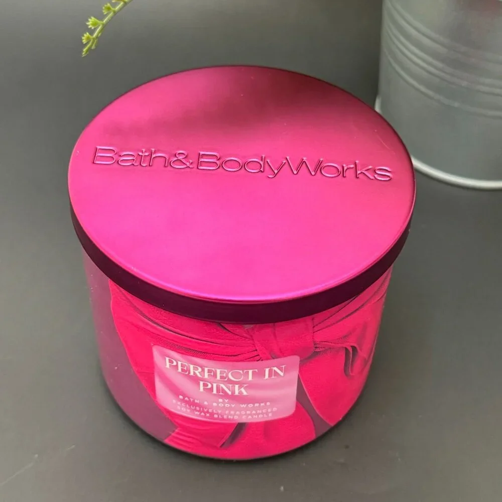 BBW Perfect in Pink Bath & Body Works 3 Wick Candle - Picture 4 of 10